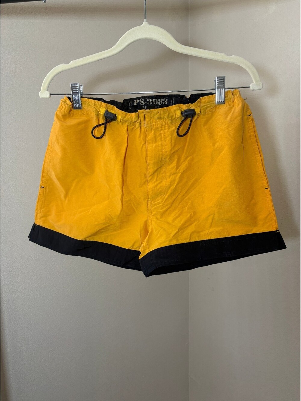 NWT Y2K Periscope Ps-3983 Cargo Shorts Juniors size 3